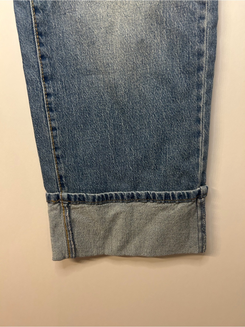 *NWT* Time and Tru High Rise Straight Leg Cuffed Denim Jeans, Size 8 - Picture 7 of 11